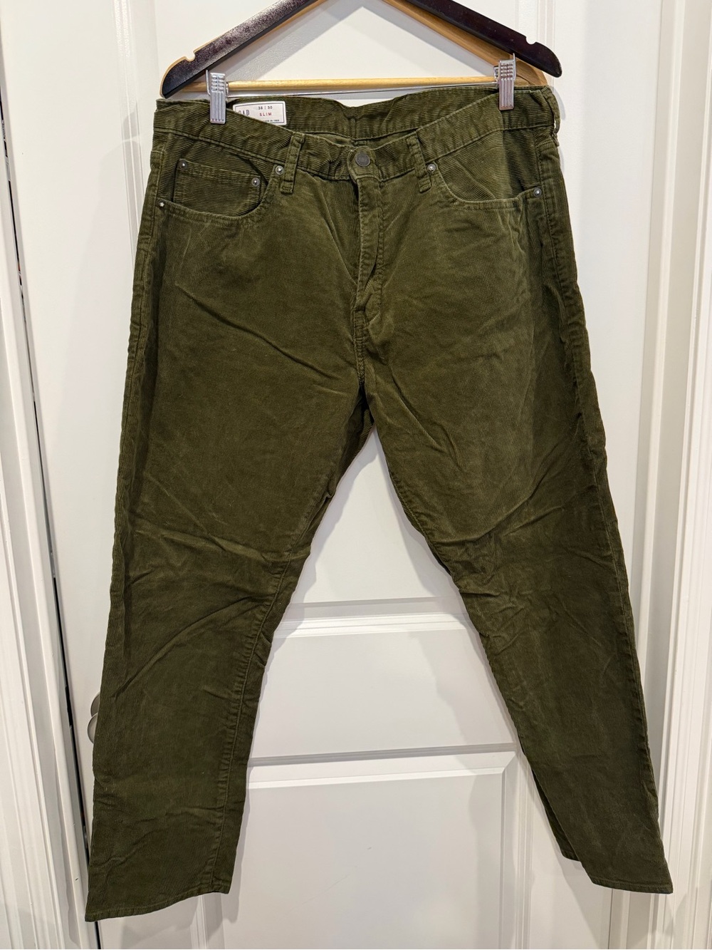 GAP Men's Olive Green Corduroy Pants